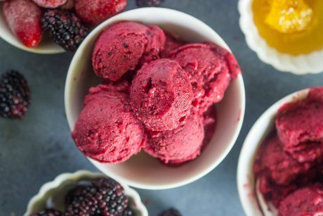 Десерт из замороженных ягод - рецепт автора Анжела Плешкова 💋👩🏻‍🍳